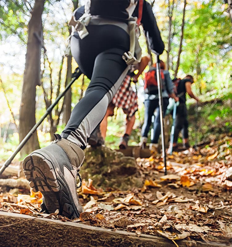 Abbigliamento trekking: come vestirsi in ogni stagione